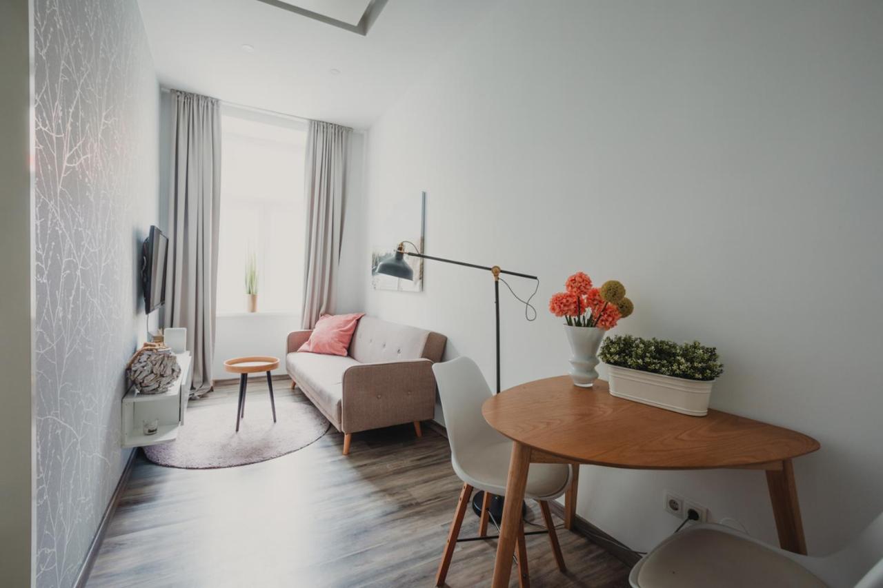 Apartment Zeus Design Sweet